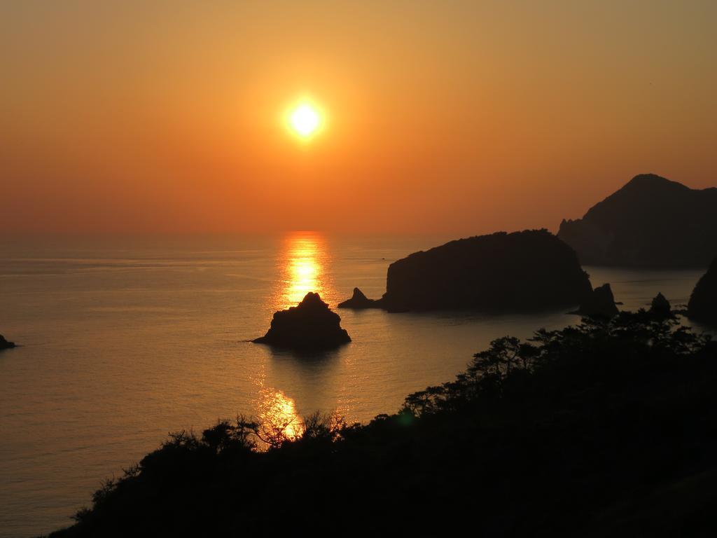 Retreat Wabi-Sabi - Walk To Ohama Beach - Max 12 Ppl Shimoda  Dış mekan fotoğraf